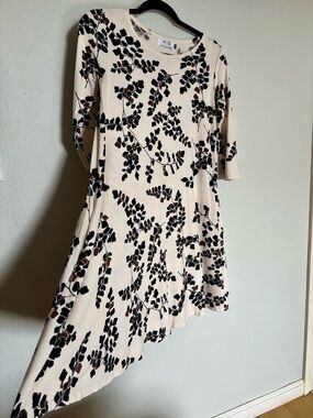 Sig Zane & Fighting Eel Cream Asymmetrical Floral Dress with Black & Brown Print